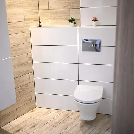 Przy Metro Kondratowicza,targowek アパート