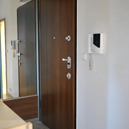 Przy Metro Kondratowicza,targowek