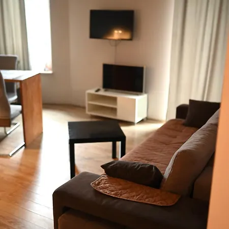 Przy Metro Kondratowicza,targowek * Warschau