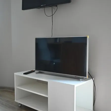 Przy Metro Kondratowicza,targowek *